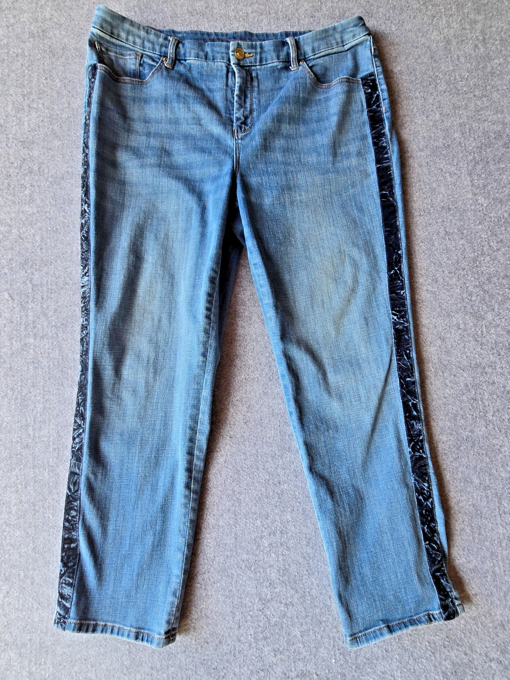 Chico's Women's Jeans SO Sliming Girlfriend Ankle Trim Accent Med Wash Size 16R